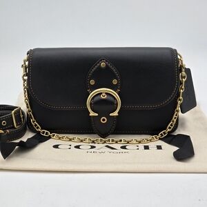 💥NWOT💥 Coach Glovetanned Leather Beat  Crossbody, Black